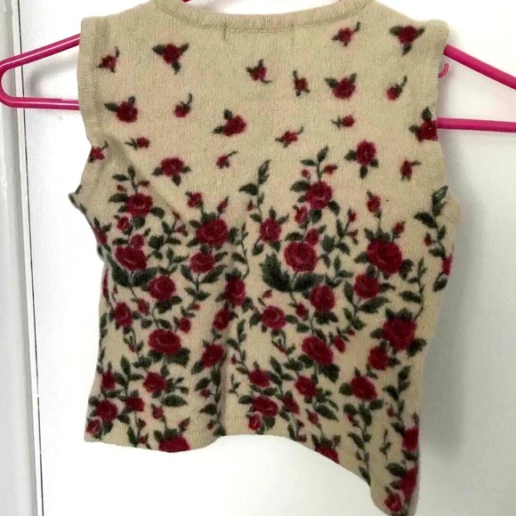 Rose sweater vest - Picture 2 of 2